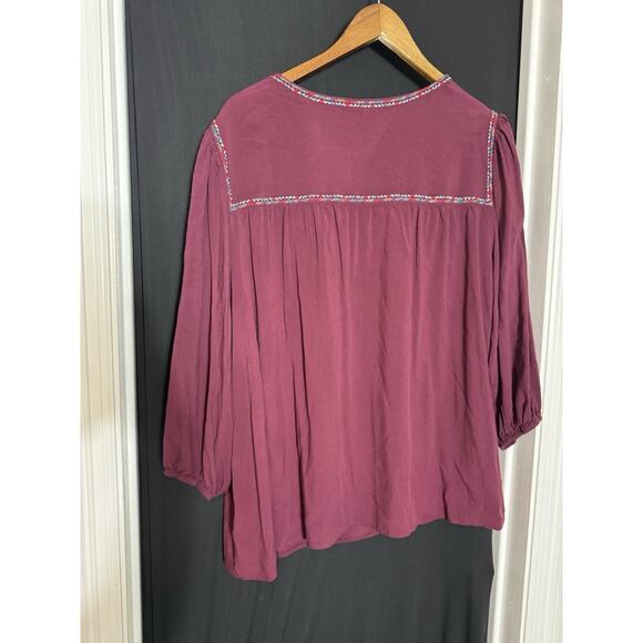 The Pioneer Woman Split Neck Embroidered Blouse Women's Plus Size 2X - Picture 8 of 8